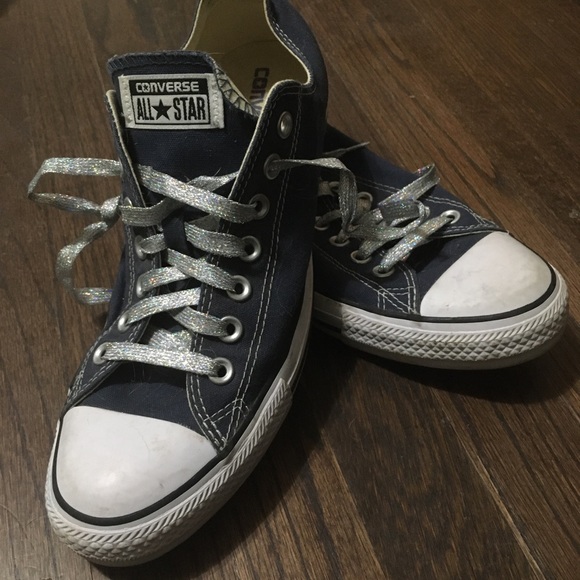 Navy blue converse size 9 - Picture 2 of 5